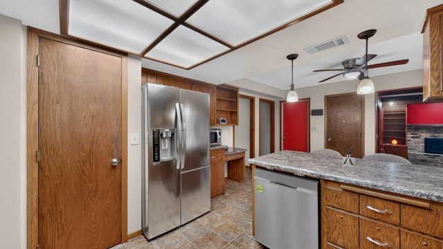 4015 Mary Lane NW, Rochester, MN 55901