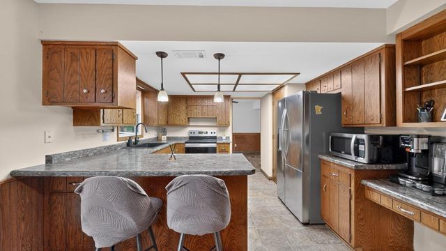 4015 Mary Lane NW, Rochester, MN 55901