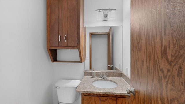 4015 Mary Lane NW, Rochester, MN 55901