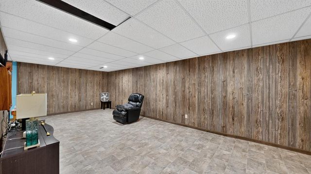 4015 Mary Lane NW, Rochester, MN 55901