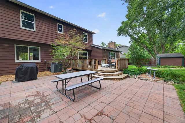 4015 Mary Lane NW, Rochester, MN 55901