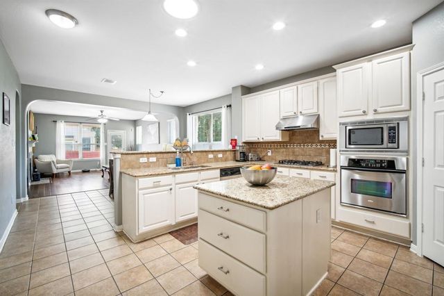 701 Green Vista CT, Round Rock, TX 78665
