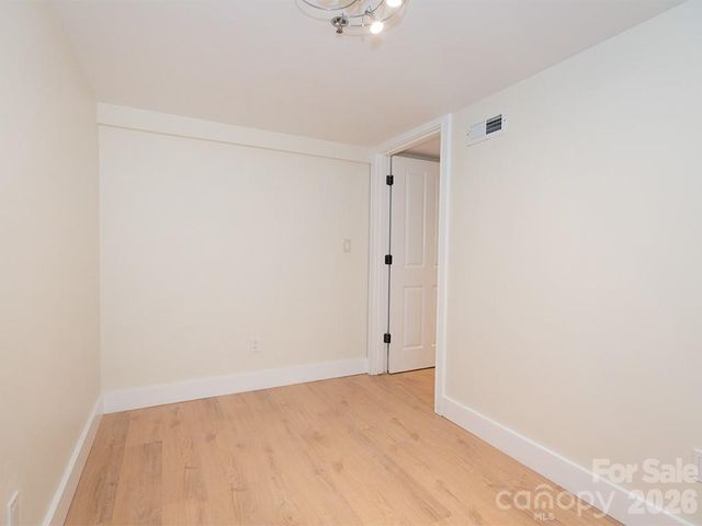 37 Hiawassee Street W103, Asheville, NC 28801
