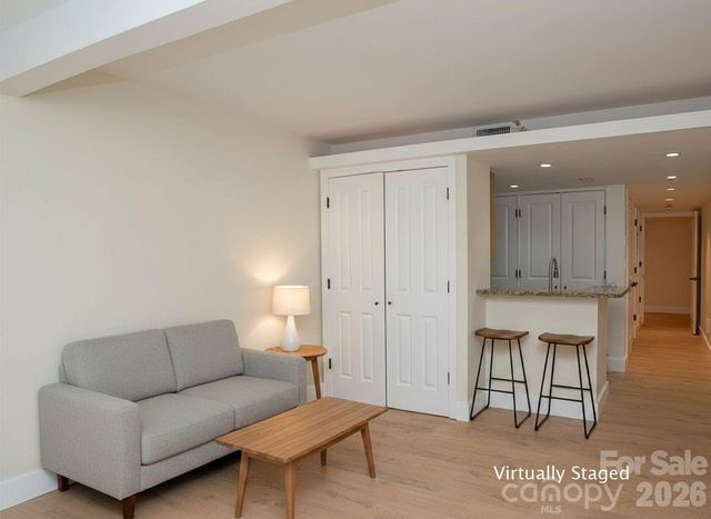 37 Hiawassee Street W103, Asheville, NC 28801