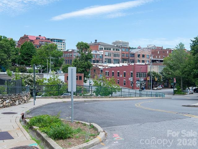 37 Hiawassee Street W103, Asheville, NC 28801