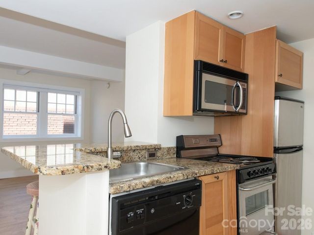 37 Hiawassee Street W103, Asheville, NC 28801