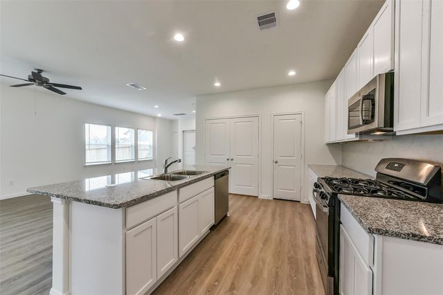 3906 Sugardale Street, Baytown, TX 77521