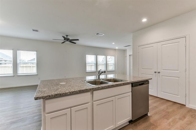 3906 Sugardale Street, Baytown, TX 77521