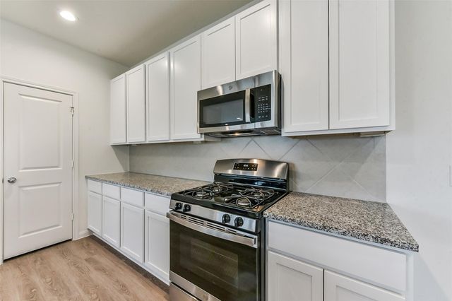 3906 Sugardale Street, Baytown, TX 77521