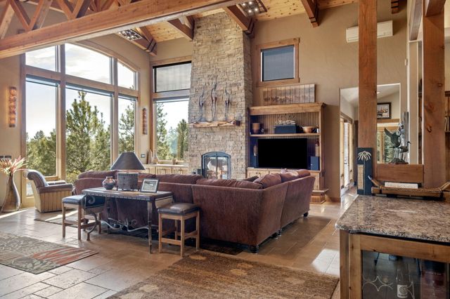 60985 Bachelor View Road, Bend, OR 97702