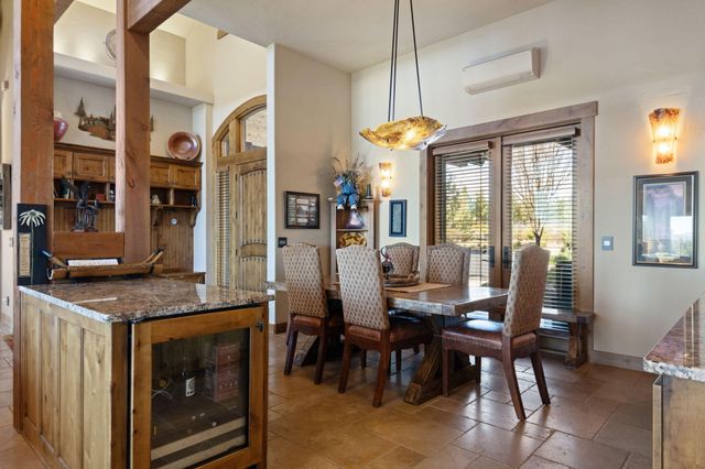 60985 Bachelor View Road, Bend, OR 97702