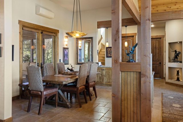 60985 Bachelor View Road, Bend, OR 97702