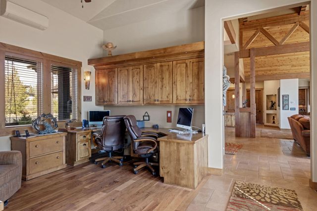 60985 Bachelor View Road, Bend, OR 97702