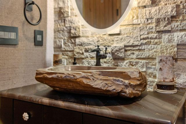 60985 Bachelor View Road, Bend, OR 97702