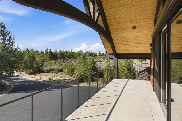 60985 Bachelor View Road, Bend, OR 97702