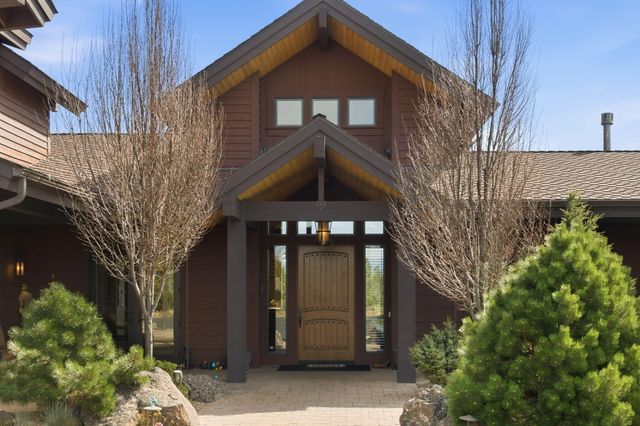 60985 Bachelor View Road, Bend, OR 97702