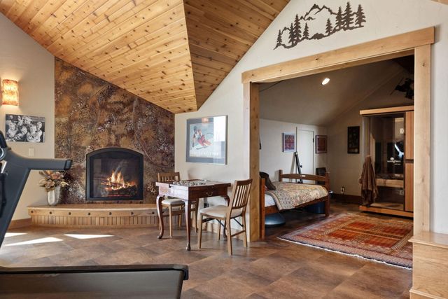 60985 Bachelor View Road, Bend, OR 97702