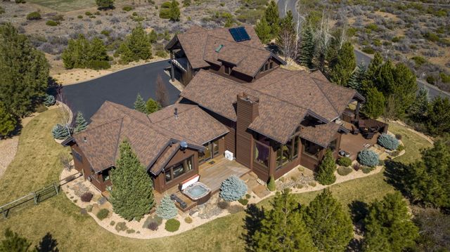 60985 Bachelor View Road, Bend, OR 97702