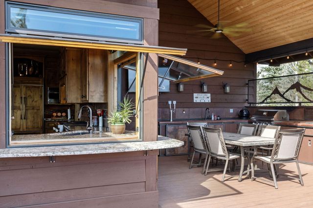 60985 Bachelor View Road, Bend, OR 97702