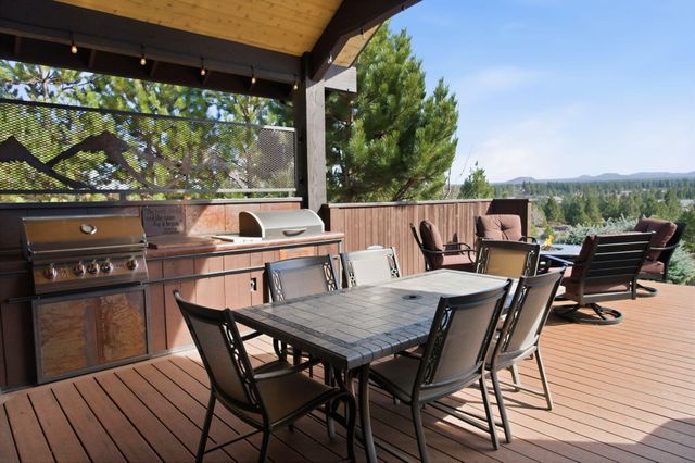 60985 Bachelor View Road, Bend, OR 97702