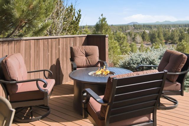 60985 Bachelor View Road, Bend, OR 97702