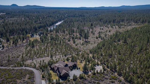 60985 Bachelor View Road, Bend, OR 97702