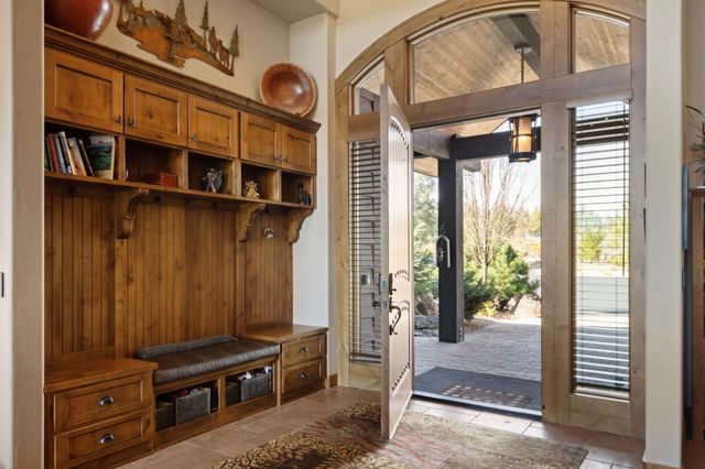 60985 Bachelor View Road, Bend, OR 97702