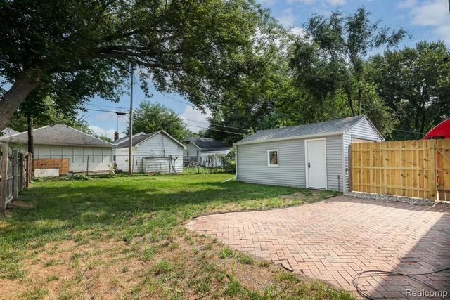 2002 Cartier Street, Flint, MI 48504