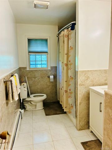 24 Ann Boulevard, Spring Valley, NY 10977