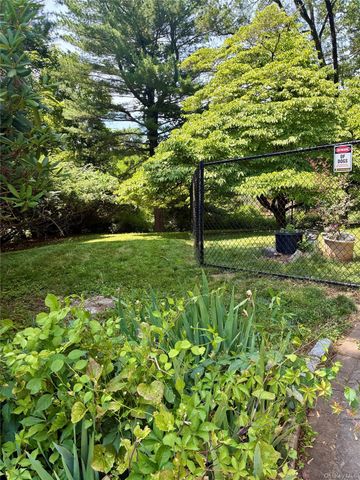 24 Ann Boulevard, Spring Valley, NY 10977