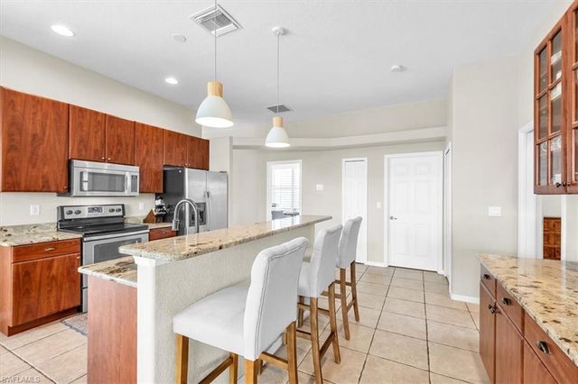 2909 SW 38th ST, Cape Coral, FL 33914