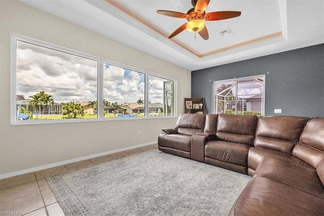 2909 SW 38th ST, Cape Coral, FL 33914