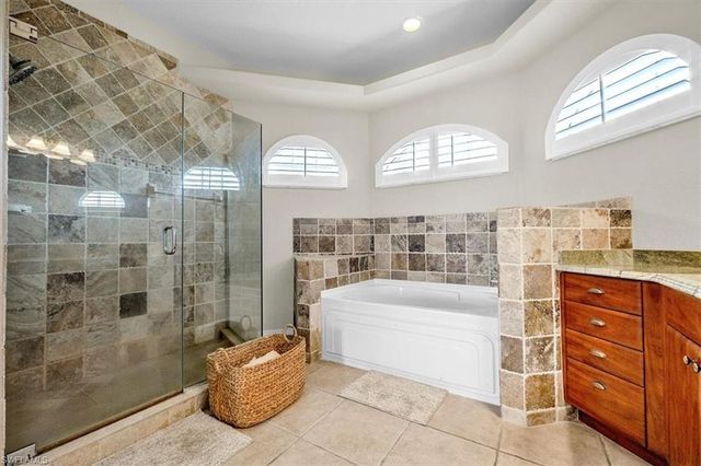 2909 SW 38th ST, Cape Coral, FL 33914
