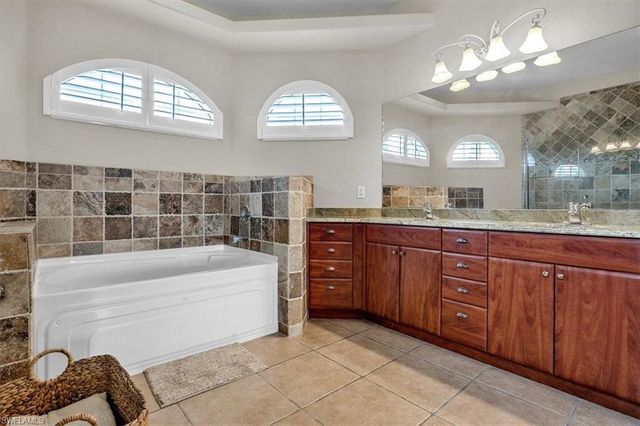 2909 SW 38th ST, Cape Coral, FL 33914