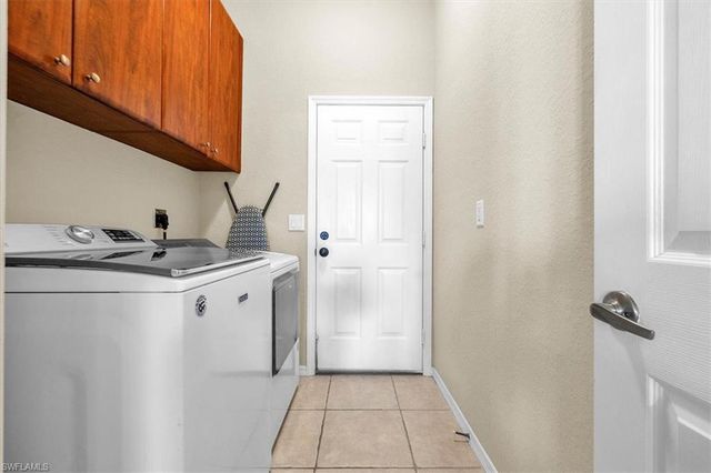 2909 SW 38th ST, Cape Coral, FL 33914