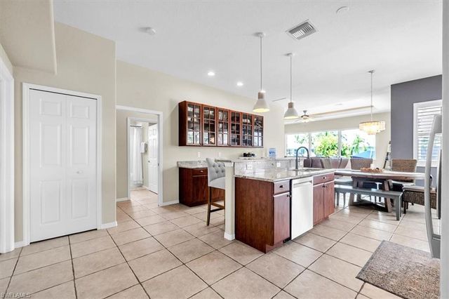 2909 SW 38th ST, Cape Coral, FL 33914