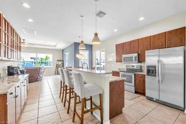 2909 SW 38th ST, Cape Coral, FL 33914