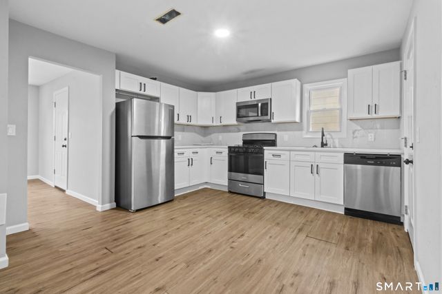 173 Shaw Street, New London, CT 06320