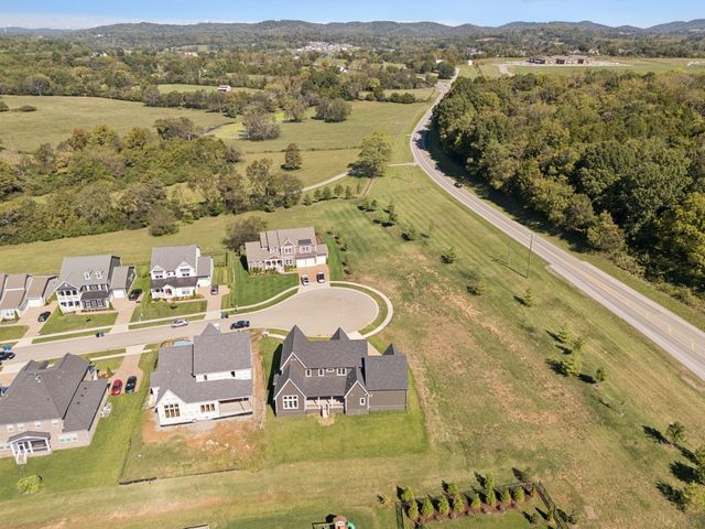 3038 Lilybelle Ct, Arrington, TN 37014