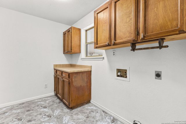 264 Pleasant Acres, Seguin, TX 78155