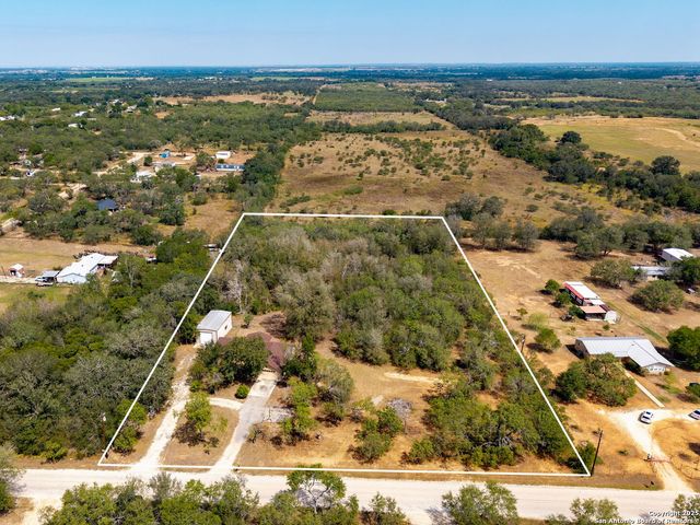 264 Pleasant Acres, Seguin, TX 78155