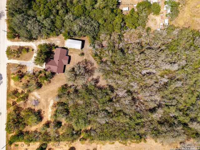 264 Pleasant Acres, Seguin, TX 78155