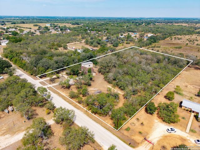264 Pleasant Acres, Seguin, TX 78155