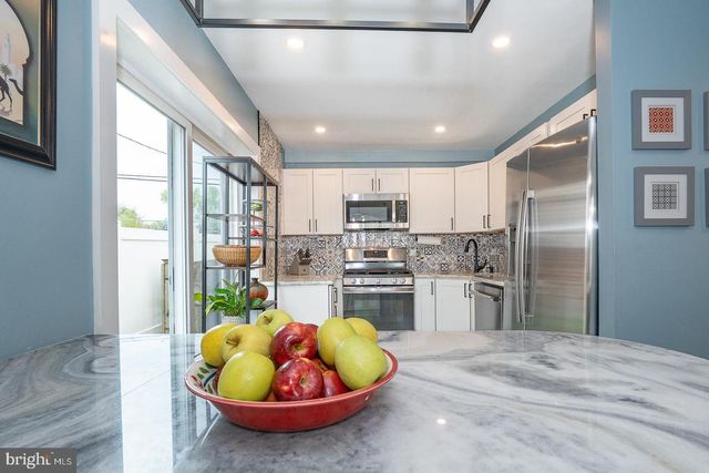 349 GLEN GARY DR, Havertown, PA 19083