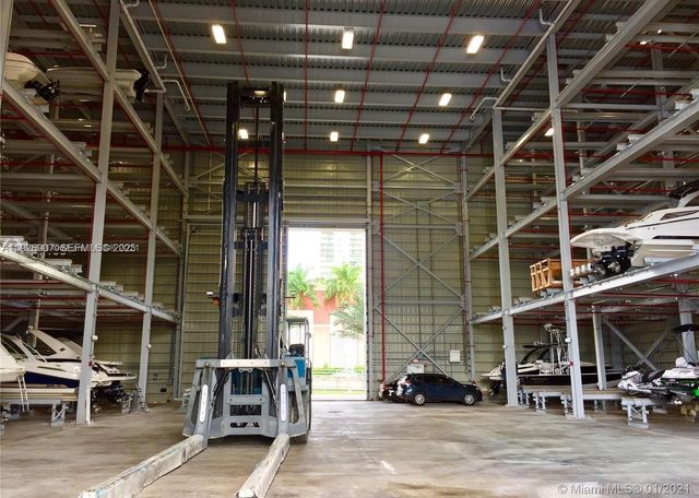 400 Sunny Isles Blvd DD217, Sunny Isles Beach, FL 33160