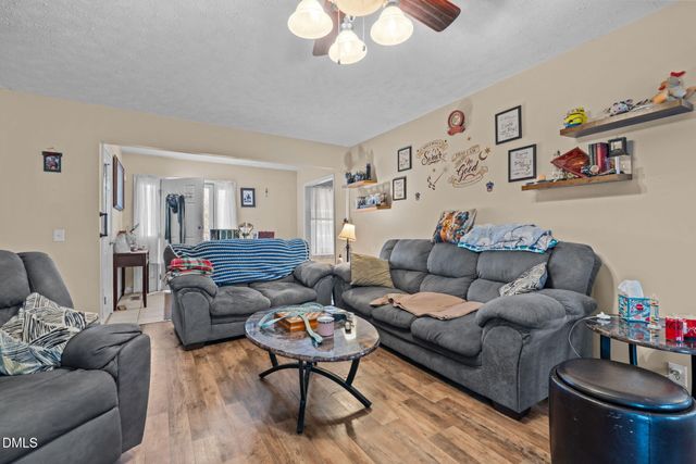 1870 Windlock Drive, Fayetteville, NC 28304