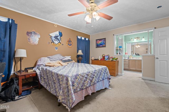 1870 Windlock Drive, Fayetteville, NC 28304