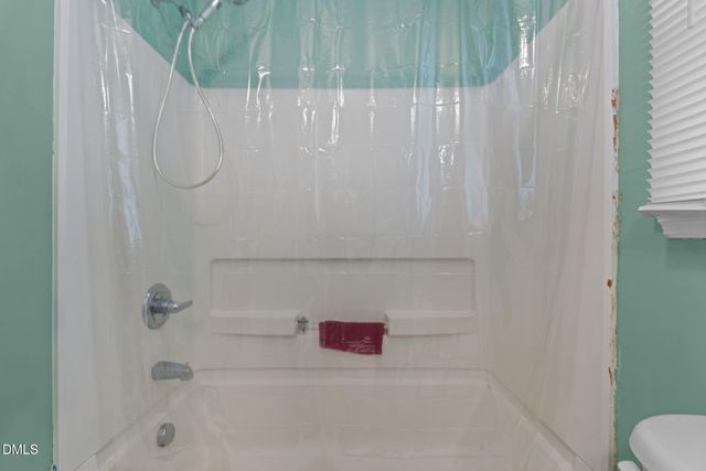 1870 Windlock Drive, Fayetteville, NC 28304