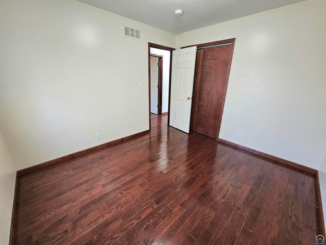 2301 SE Adams St, Topeka, KS 66605