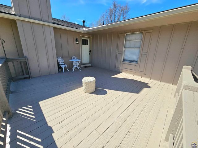 2301 SE Adams St, Topeka, KS 66605